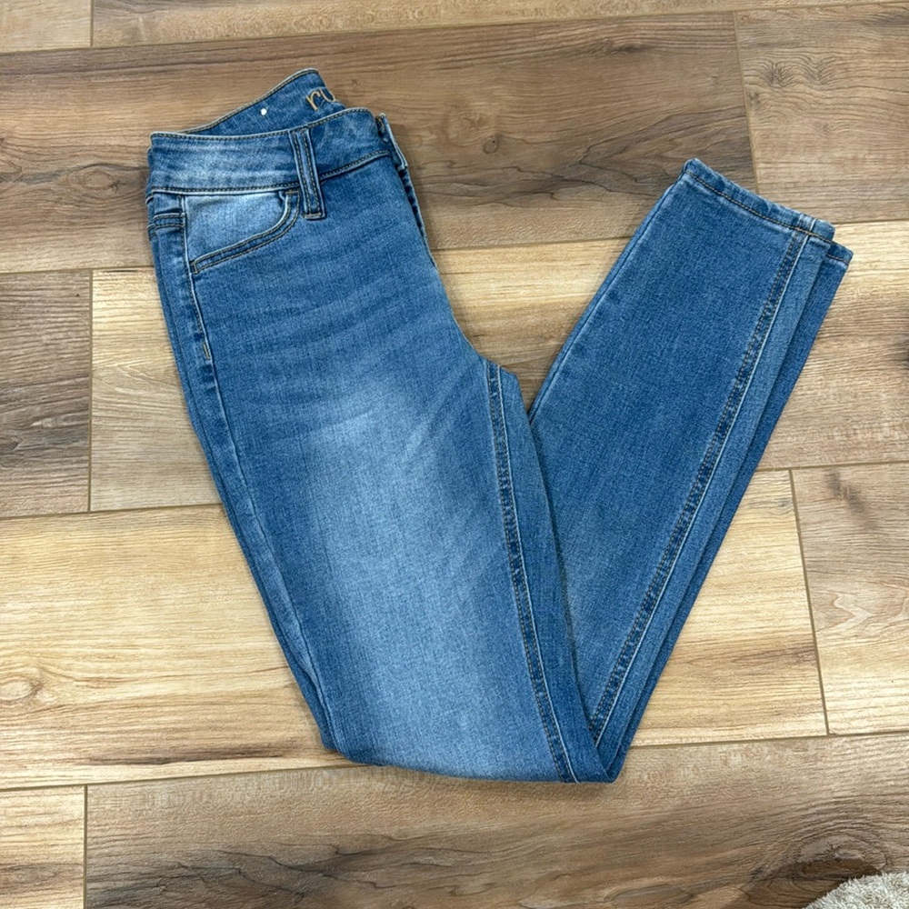 Rue 21 mid-rise jeggings